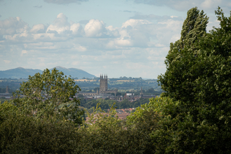 A view of Gloucester Cathedral from Robinswood Hill